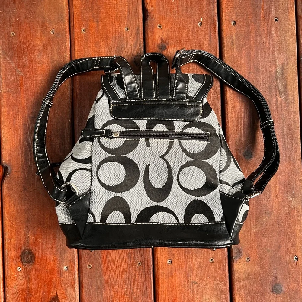 **Lookalike** Coach Backpack - Picture 3 of 6